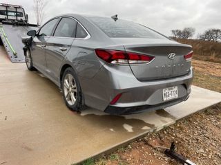 2019 Hyundai Sonata Limited - Exterior Rear Left Corner Image